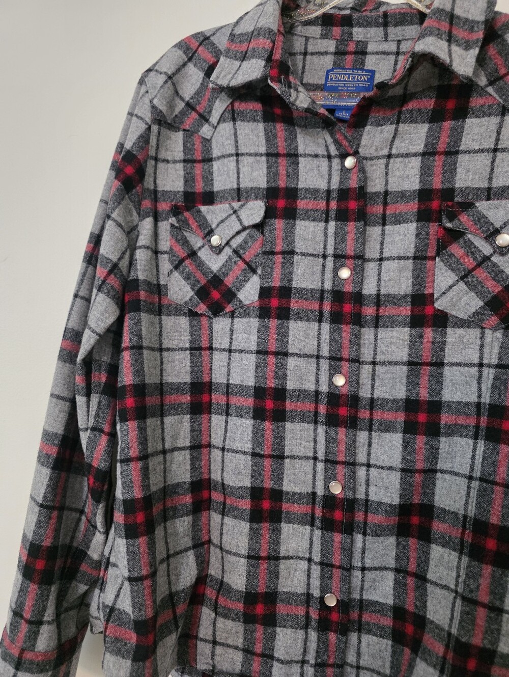 Vintage Pendleton 100% Virgin Wool Plaid Snap Front Shirt Grunge Western Large